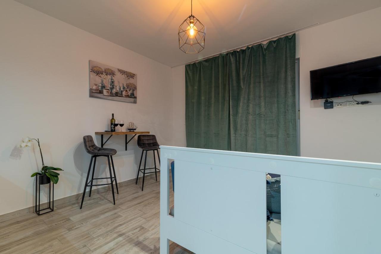 Apartmani Princi Трогір Екстер'єр фото